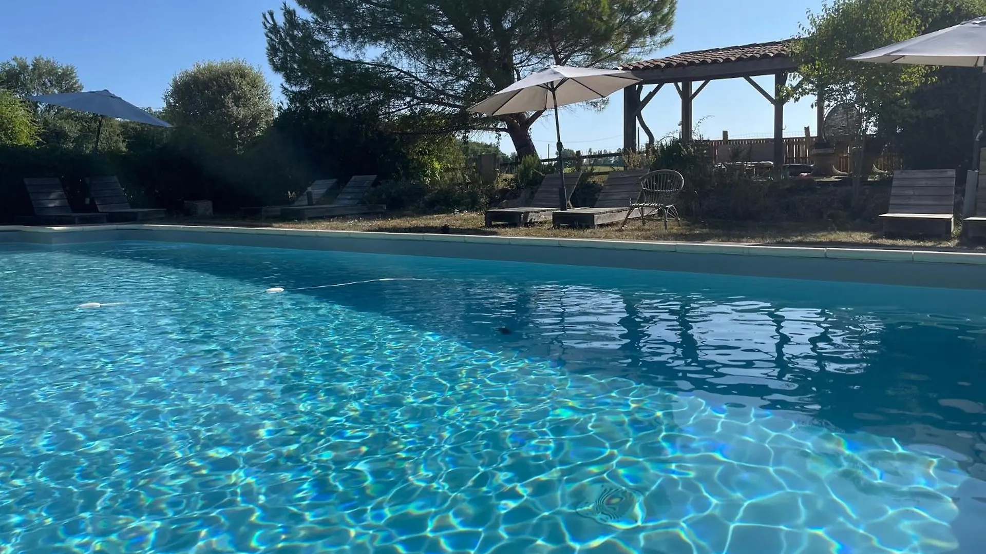 Bed & Breakfast Hameau Du Hour - Chambre D'Hotes Et Gites Beraut