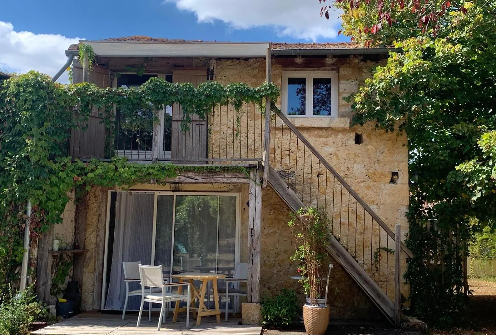 Hameau Du Hour - Chambre D'Hotes Et Gites Beraut